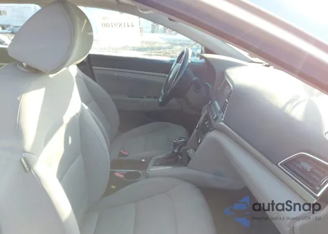 2018 Hyundai Elantra Value Edition z USA, uszkodzony, nr VIN KMHD84LF7JU566938